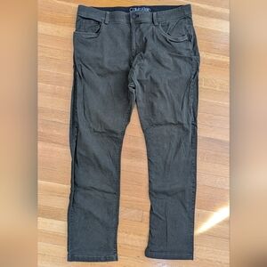 Men's Calvin Klein Men's Olive Green Straight Jeans. Size W38 x L32